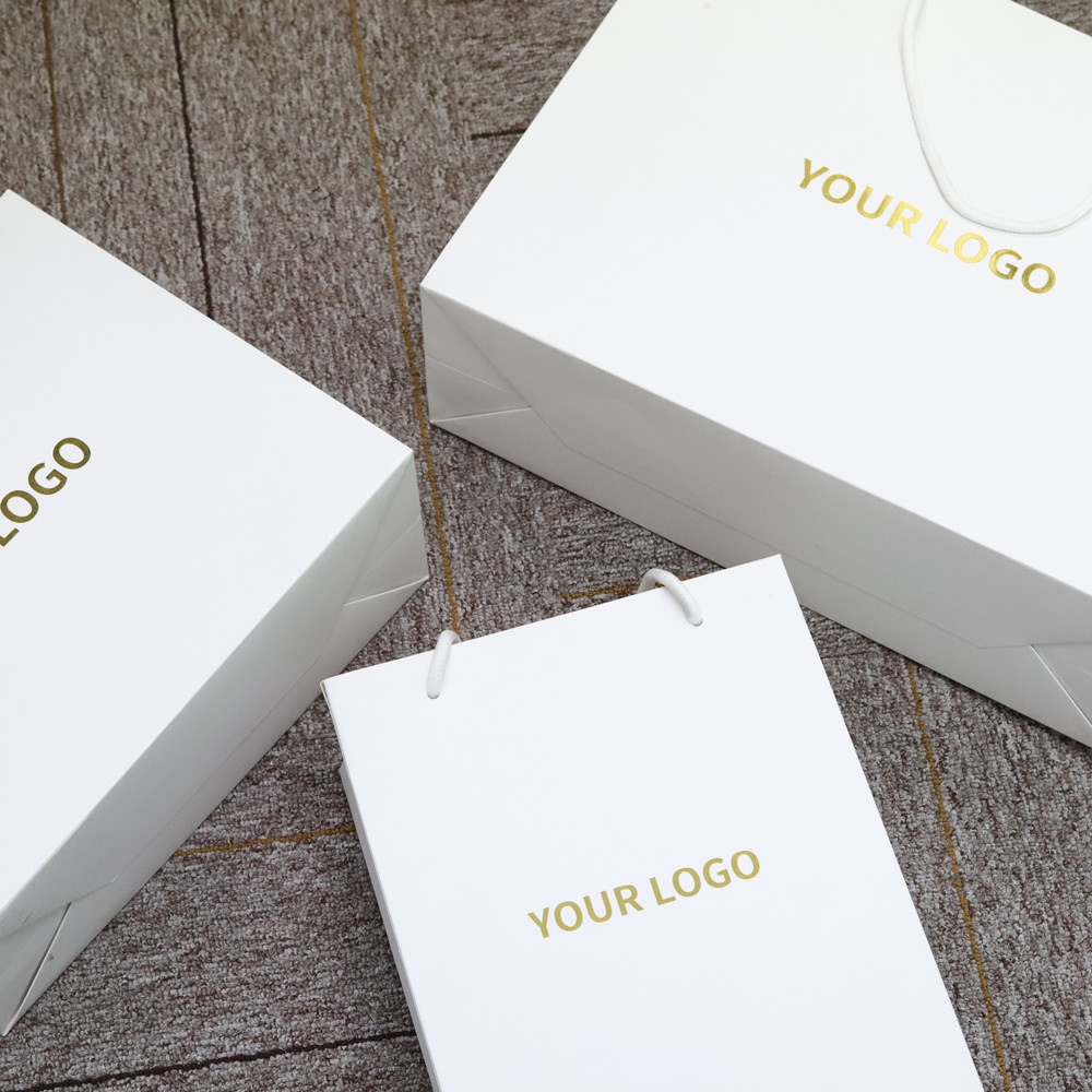 Consuetudo shopping saccos vestiens aurum impressum logo design album cardboard paper packaging saccis pro grosso
